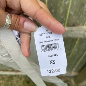 Food and wine apron nwt